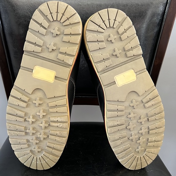 Boots - Picture 4 of 6